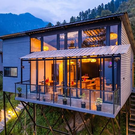 Montane Chalet , Sethan Manāli Екстериор снимка