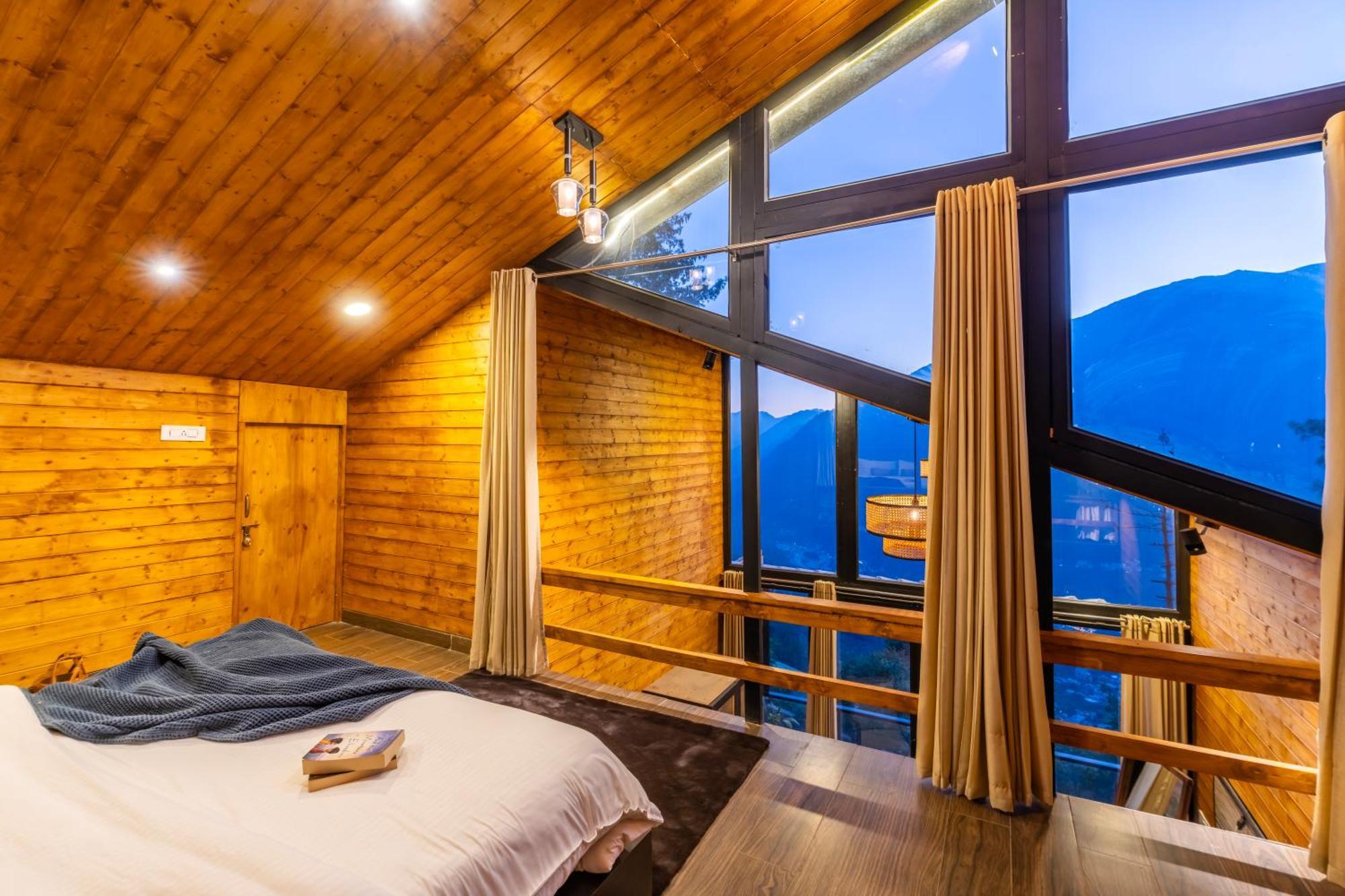 Montane Chalet , Sethan Manāli Екстериор снимка