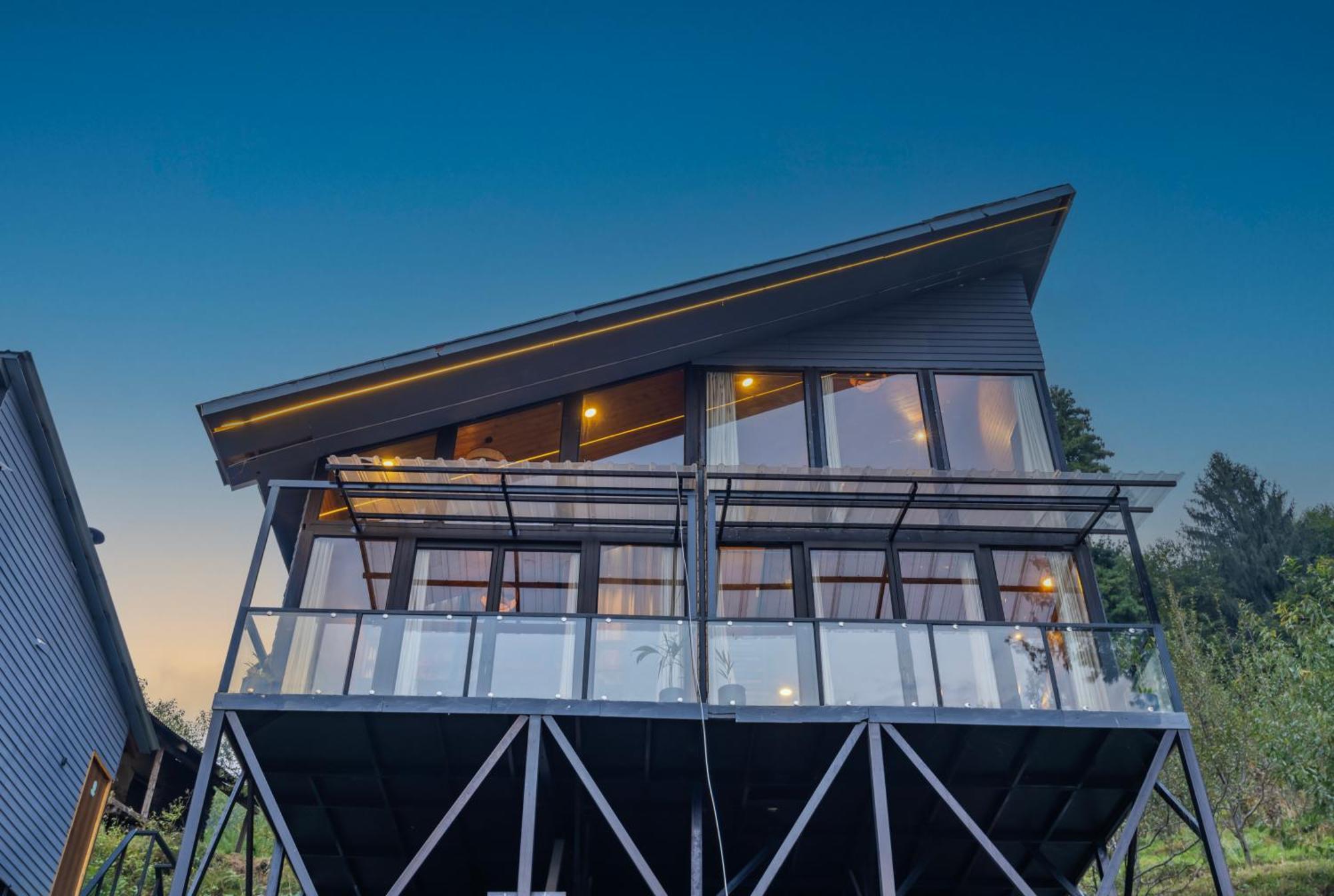 Montane Chalet , Sethan Manāli Екстериор снимка